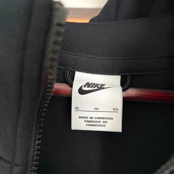 Nike Tech Windrunner Full-Zip Jacket - Picture 2 of 3
